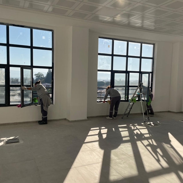 Söke'de yeni kaymakamlık binasında hazırlıklar sürüyor