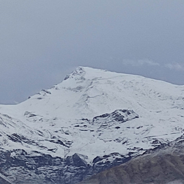 Batman'a mevsimin ilk karı yağdı