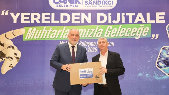 Başkan Sandıkçı: "Dijital dönüşümle ana hedefimiz, vatandaşlarımıza etkin ve hızlı hizmet"