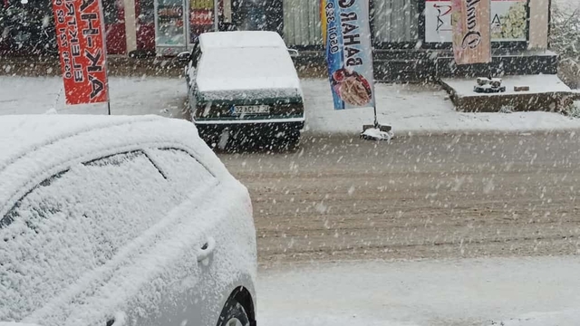 Çelikhan ilçesine yılın ilk kar yağışı başladı