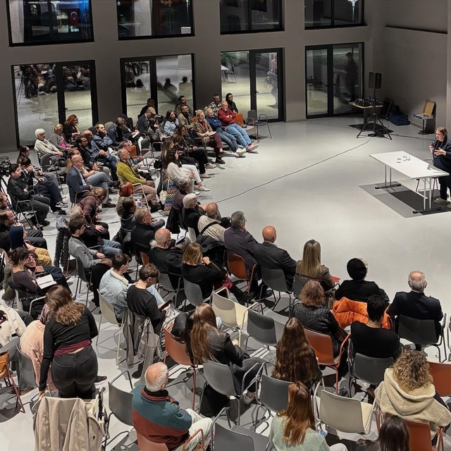 Aristoteles'in felsefesi Pancar Deposu'nda konuşuldu