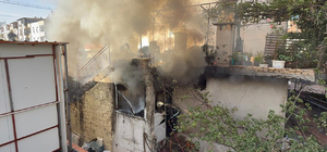 Çifti alevlerin arasından çıkardılar