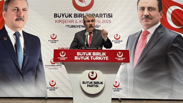 BBP Genel Başkanı Destici, partisinin Kırşehir İl Kongresi'nde konuştu: