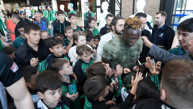 Kocaelispor'un yıldızı Dan Agyei'ye sevgi seli