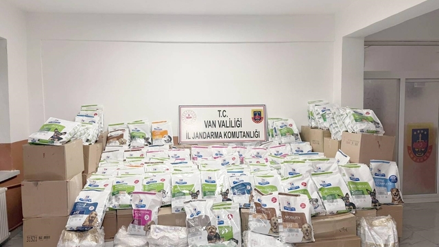 Van'da 2,2 milyon TL'lik gümrük kaçağı eşya ele geçirildi