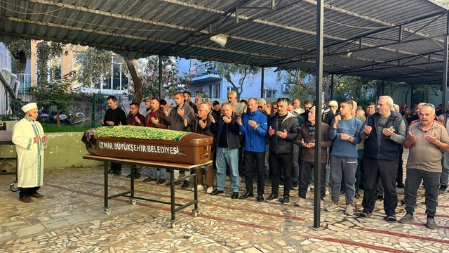 Yangında 30 kedisiyle ölen İzmirli hayvanseverin arkadaşları konuştu (2)