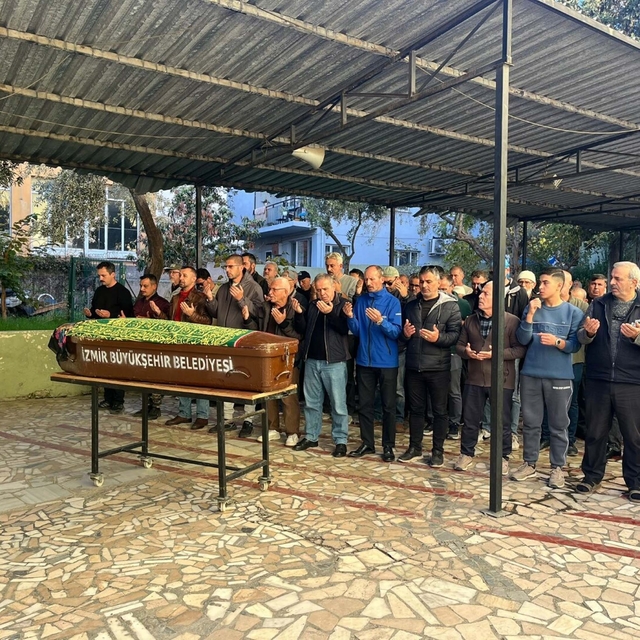 Yangında 30 kedisiyle ölen İzmirli hayvanseverin arkadaşları konuştu (2)