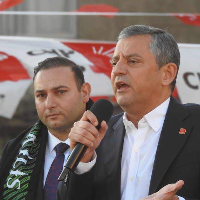 CHP Genel Başkanı Özel: "İktidarı değiştireceğiz, vizesiz Avrupa getireceği...