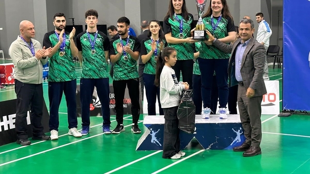 Badmintonda Erzincan Telekom Spor ikinci oldu