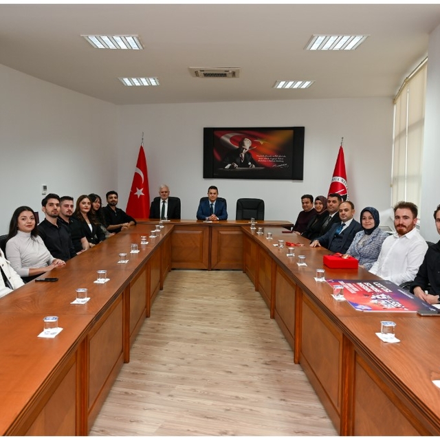 Rektör Topal, Teknofest 2025 ve Türkiye 2053 yarışmalarında dereceye giren...