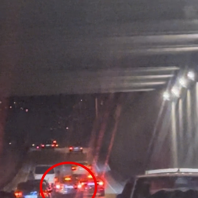 Bursa'da trafikte makas atan ve tehlikeli şerit değiştiren araçlar kamerada