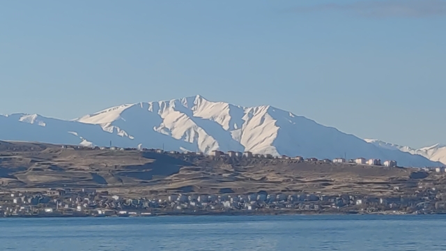 Artos Dağı beyaz gelinliğini giydi