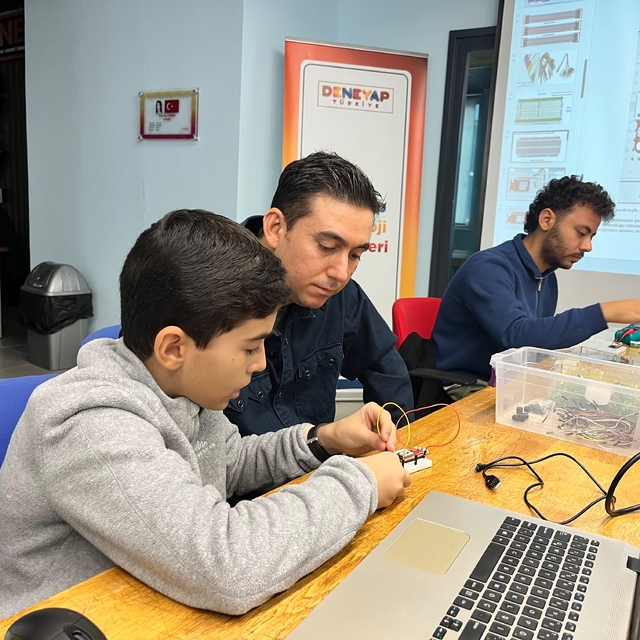 Edirne'de DENEYAP Veli Öğrenci Atölyesi gerçekleştirildi
