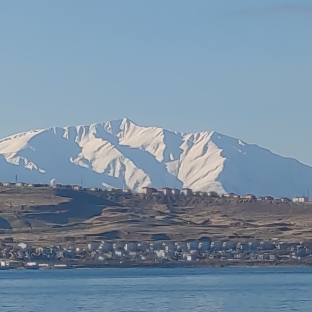 Artos Dağı beyaz gelinliğini giydi