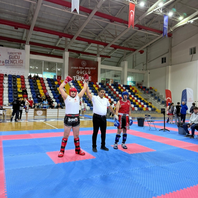 Tunceli'den kick boksta büyük başarı