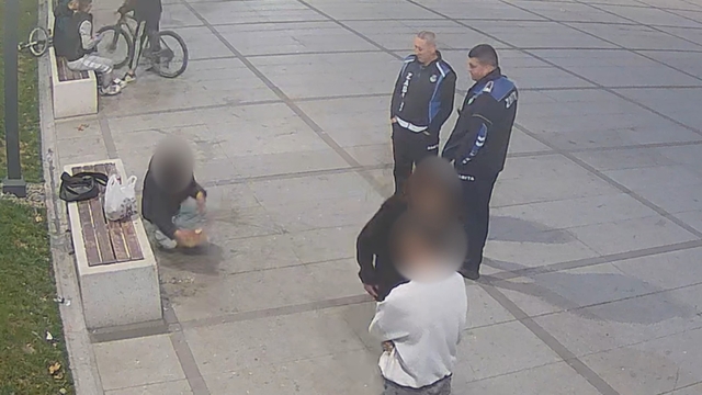 Çevreyi kirletenler, süpürmeden kalkamadı
İnegöl'de kural belli 'Kirleten temizler'