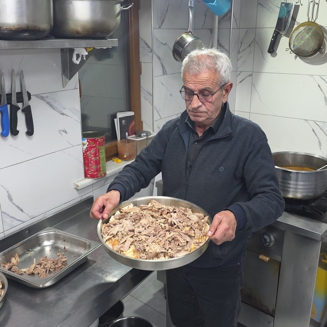 Kütahya'da 'Kaz eti tiridi' sezonu açıldı
Kaz eti ve yufkanın birleşimiyle...