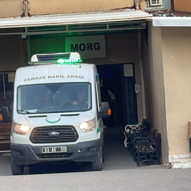 Şanlıurfa'da göçük altında ölen 2 işçi, toprağa verildi