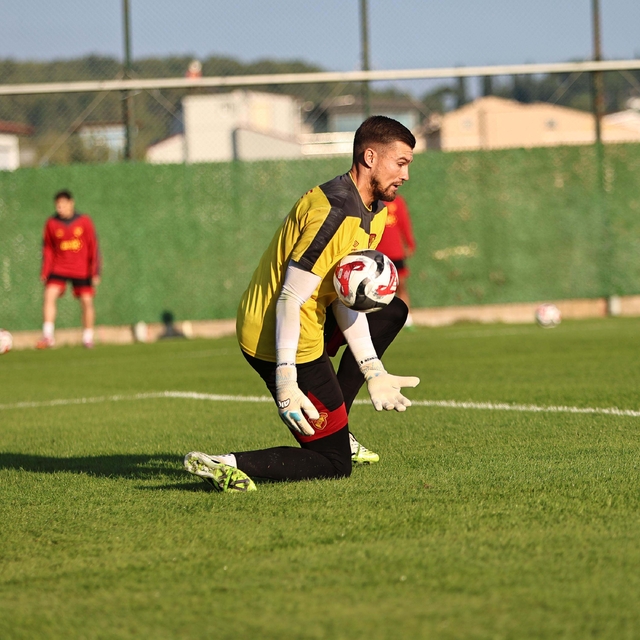 Göztepe'de alkışlar Lis'e