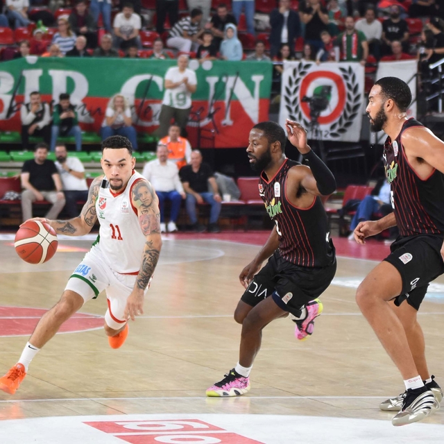 Karşıyaka'da Chiozza kızdırdı