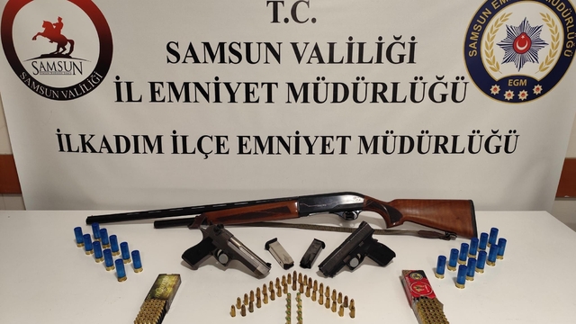 Samsun'da düzenlenen operasyonda ruhsatsız silah bulunduran zanlı yakalandı