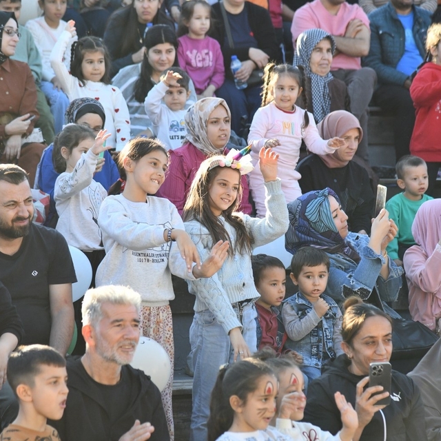 Osmaniye'de çocuklara ara tatil hediyesi