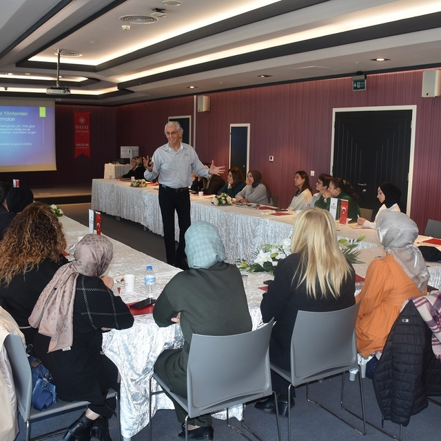 Prof. Dr. Haydar Sur, doğru iletişimin yollarını paylaştı