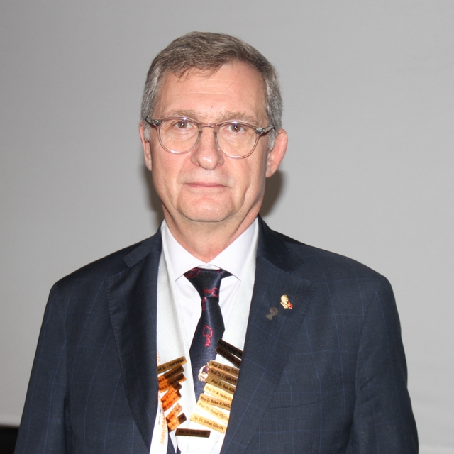 Ortopedi uzmanından "enjeksiyon uygulamasını tıbbi görüş ve öneri olmadan y...