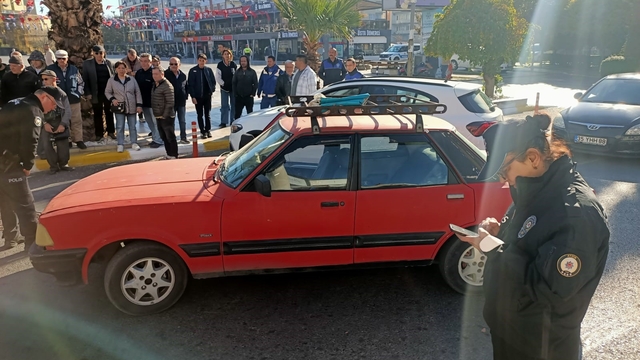 Kaza yapıp şoka giren yaşlı adam hastaneye kaldırıldı