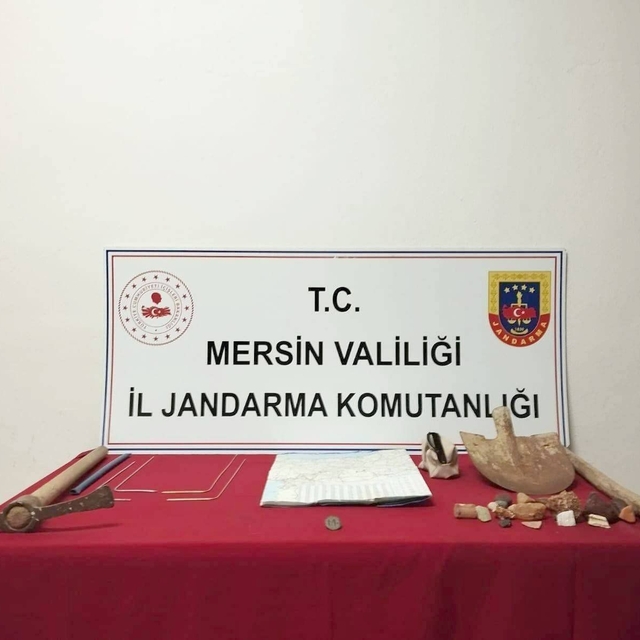 Mersin'de kaçak kazı operasyonu: 4 şüpheli yakalandı