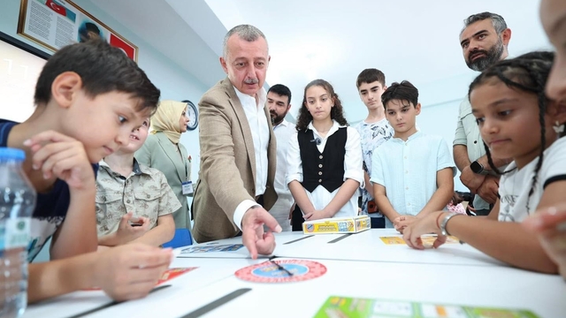 Kocaeli'de 30 bin öğrenciye 392 milyon liralık eğitim desteği