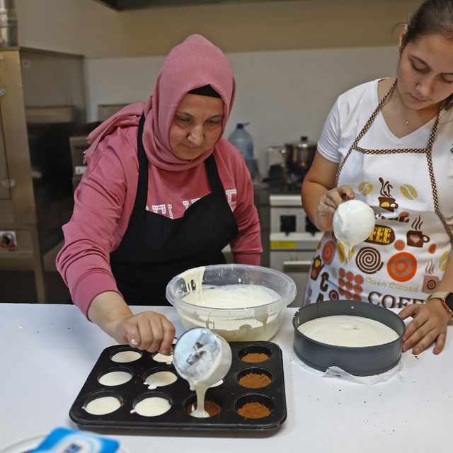 ATASEM'de istihdam ve hobi için kurslar başladı
Lezzetli pasta yapımları, g...