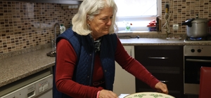 Söylediklerini sadece kendisi anlıyor
Bu muhtar çok özel
55 yıldır tersten...