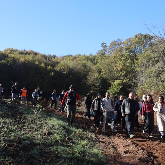Körfez'de öğrenciler doğa yürüyüşünde buluştu