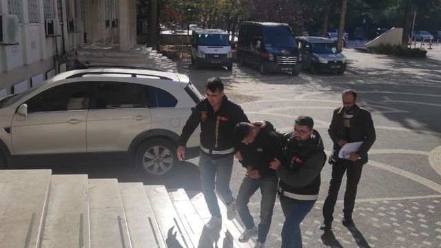 Akşehir'de gümrük kaçağı tütün yakalandı