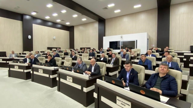 İGM üyesi Hollanda'ya giderek topraksız alanda çalışmaları yerinde inceleyecek