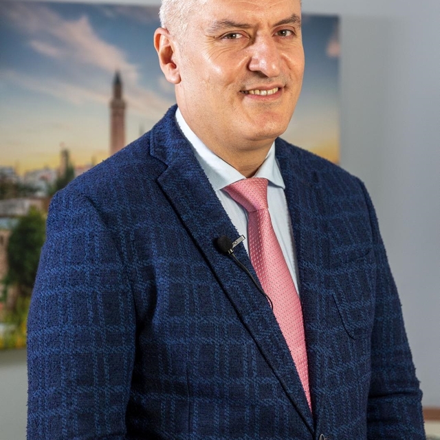 TÜRSAB Başkan Adayı Hacıalioğlu'ndan yeşil pasaport açıklaması