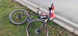 Bisikletli çocuğa çarparak ölümüne sebep olan sürücü polise teslim oldu