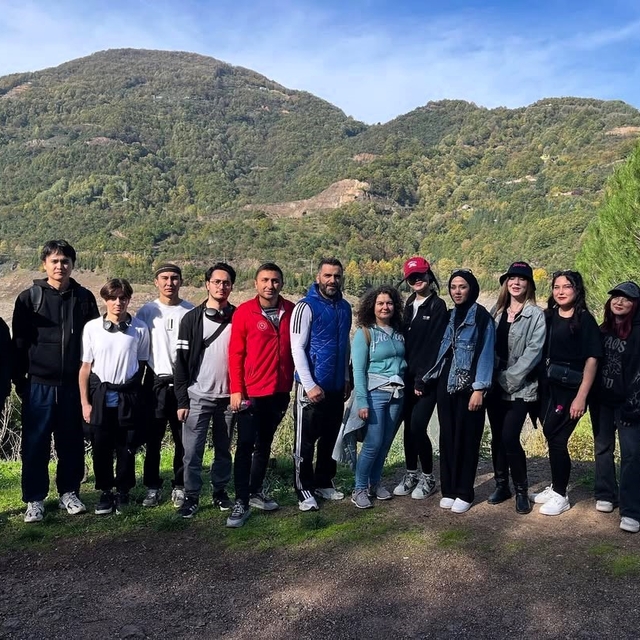 SUBÜ öğrencileri Yuvacık'ta doğa yürüyüşü yaptı