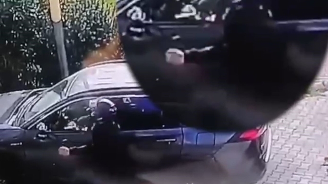 35 bin eurosunu gasp eden motosikletli iki kişiyi aracıyla çarparak öldüren Ukraynalı turiste 25 yıl hapis cezası
Şüphelileri takibe başlayan Ukraynalı turist 300 metre sonra şüphelilerin bulunduğu motosiklete çarptı