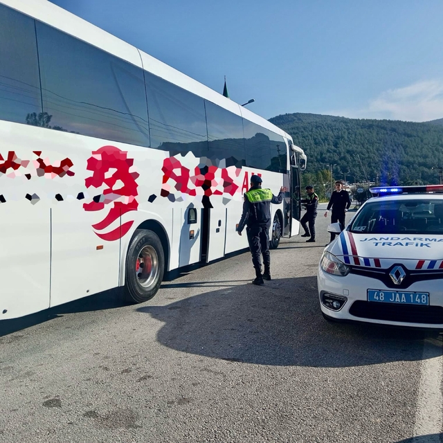 Muğla Jandarması 7 günde 20 bin 231 araç denetledi