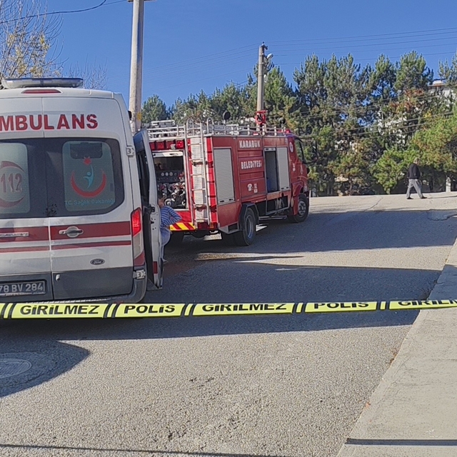 Karabük'teki ev yangını: 1 kişi dumandan etkilendi