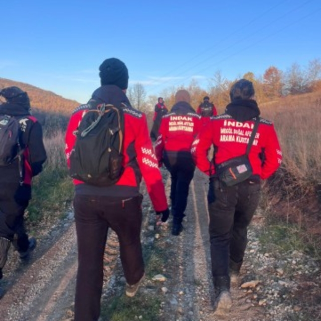 Telefonla arayıp, rahatsızlandığını söyledi; ormanda arama çalışması başlat...