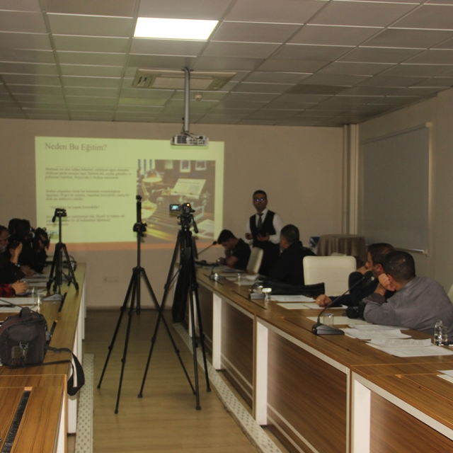 Basın mensuplarına "Bağımlılıkla Mücadele ve İntiharı Önleme" eğitimi