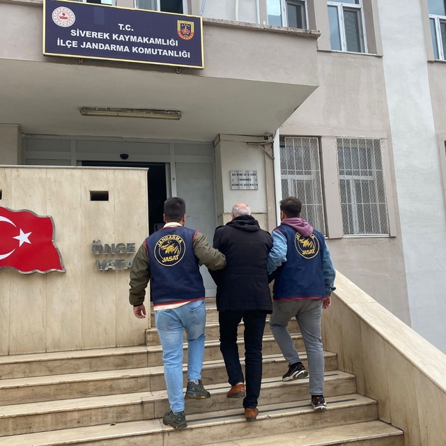 Hakkında 18 yıl 9 ay kesinleşmiş hapis cezası bulunan JASAT'tan kurtulamadı