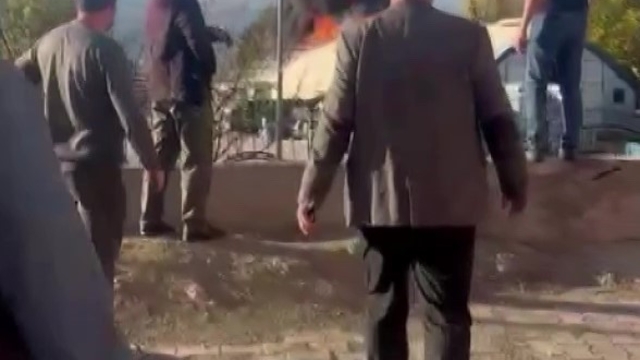 Amasya'da plastik malzeme dolu depo yandı, yükselen dumanlar metrelerce öteden görüldü