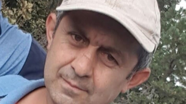 Kestiği ağacın altında kalan köylü öldü