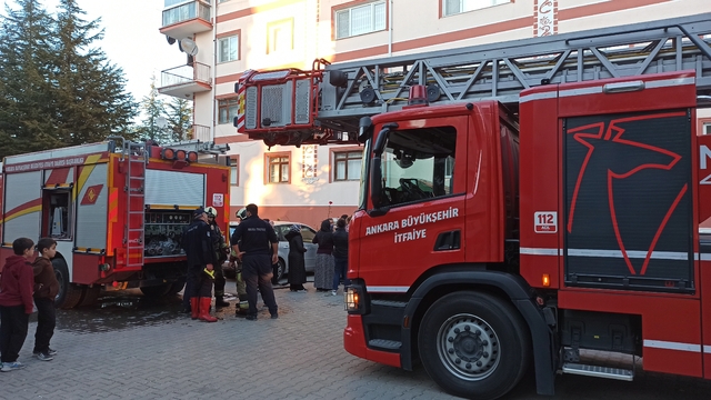 Kahramankazan'da evde çıkan yangın hasara neden oldu