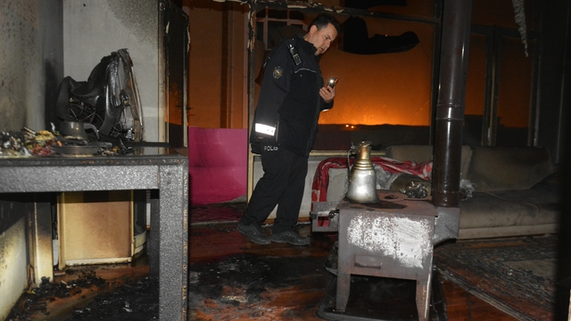 Ordu'da sobadan çıkan yangında anne ve oğlu yaralandı