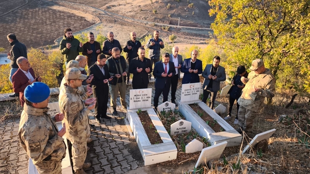 Siirt'te 11 şehit anıldı